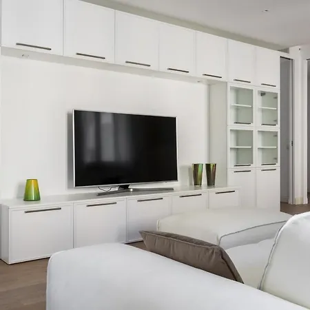 Pure White Luxury - Bymyhomeincomo * كومو