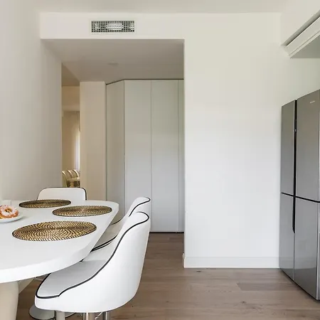Pure White Luxury - Bymyhomeincomo * كومو