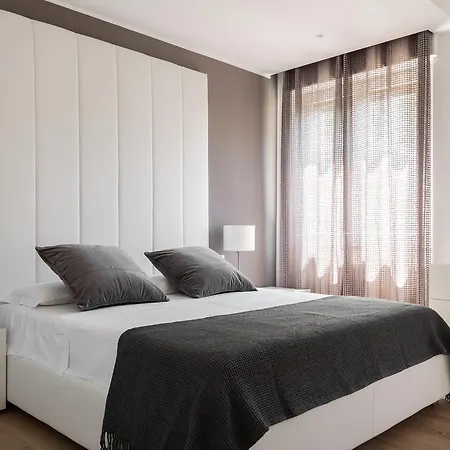 Pure White Luxury - Bymyhomeincomo كومو