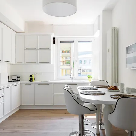 Pure White Luxury - Bymyhomeincomo كومو