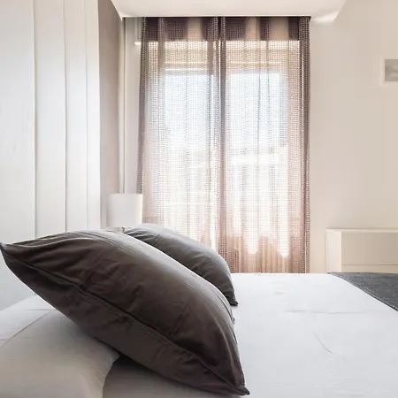 Pure White Luxury - Bymyhomeincomo * كومو